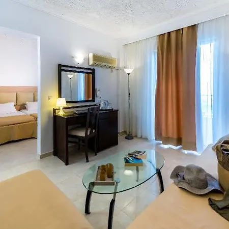Отель Niriides Beach Hotel & Suites 3*